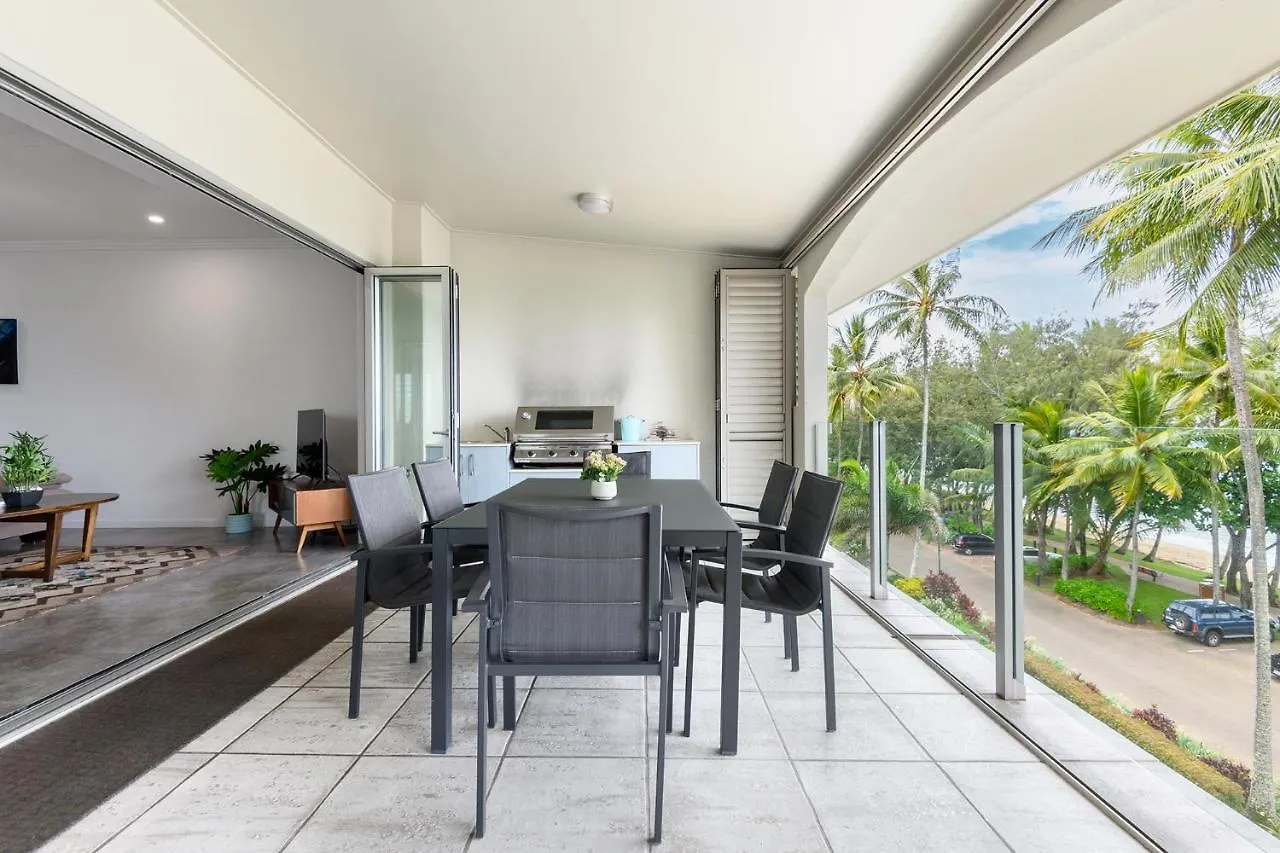 אתר נופש פאלם קוב Island Views Beachfront Apartments