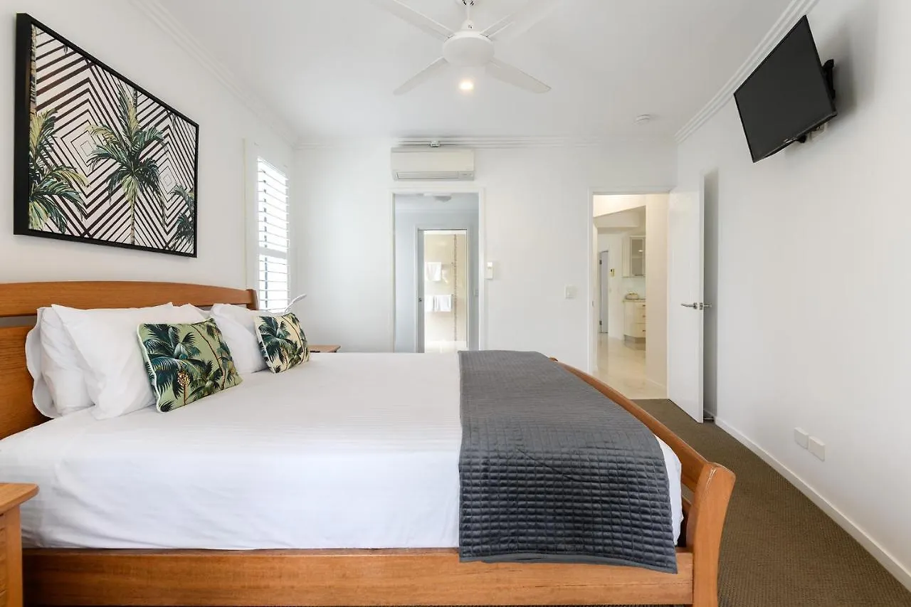 פאלם קוב Island Views Beachfront Apartments פאלם קוב