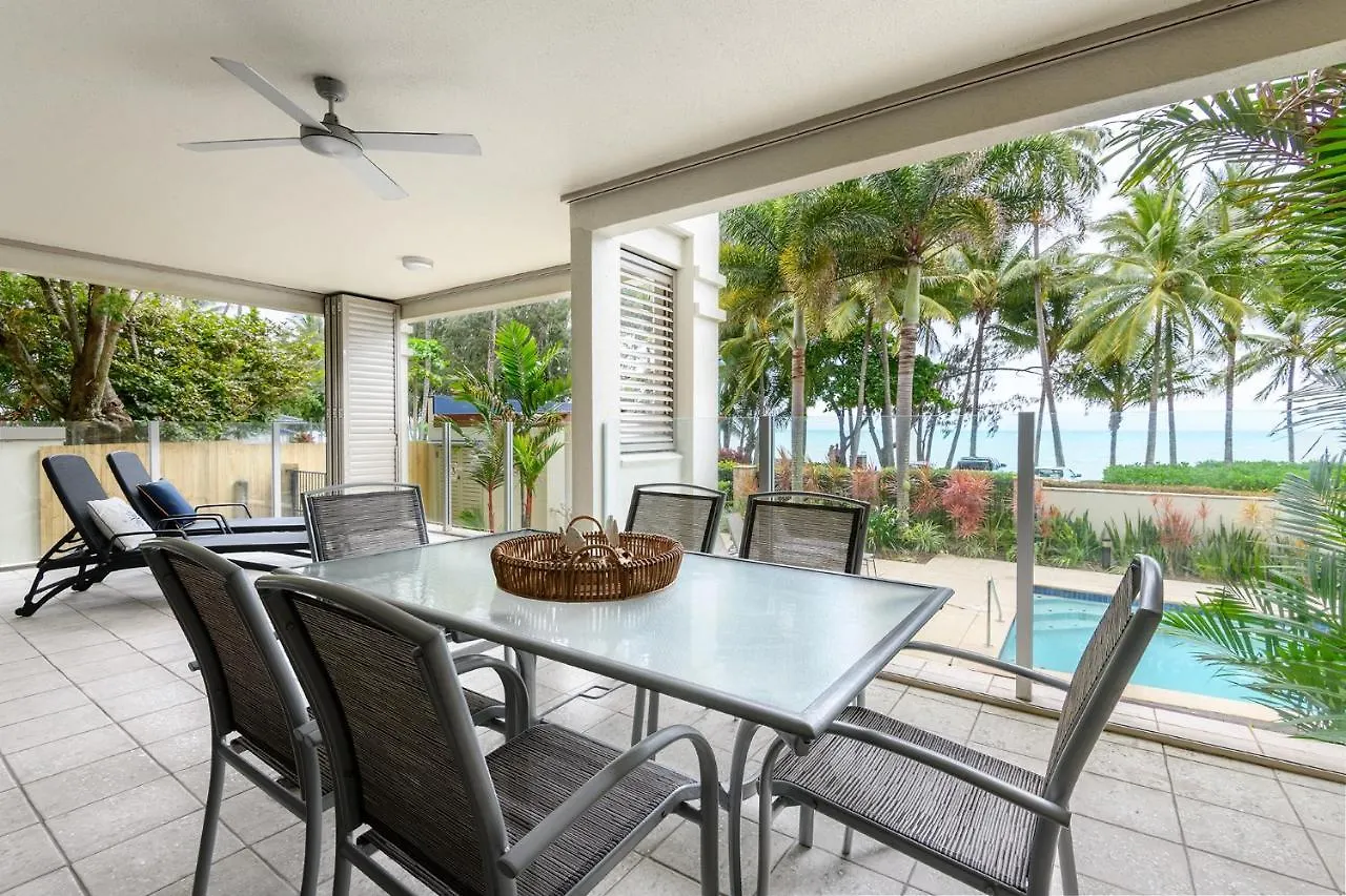 אתר נופש פאלם קוב Island Views Beachfront Apartments