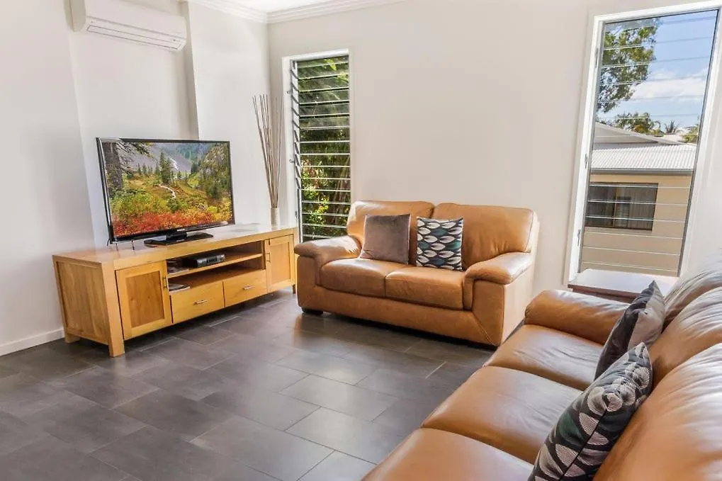 פאלם קוב Island Views Beachfront Apartments אתר נופש פאלם קוב