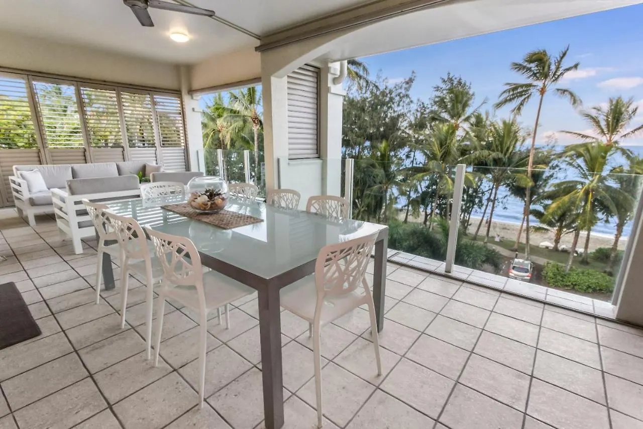 פאלם קוב Island Views Beachfront Apartments