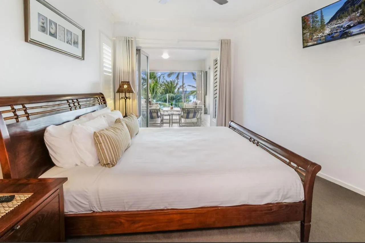**** אתר נופש פאלם קוב Island Views Beachfront Apartments אוסטרליה