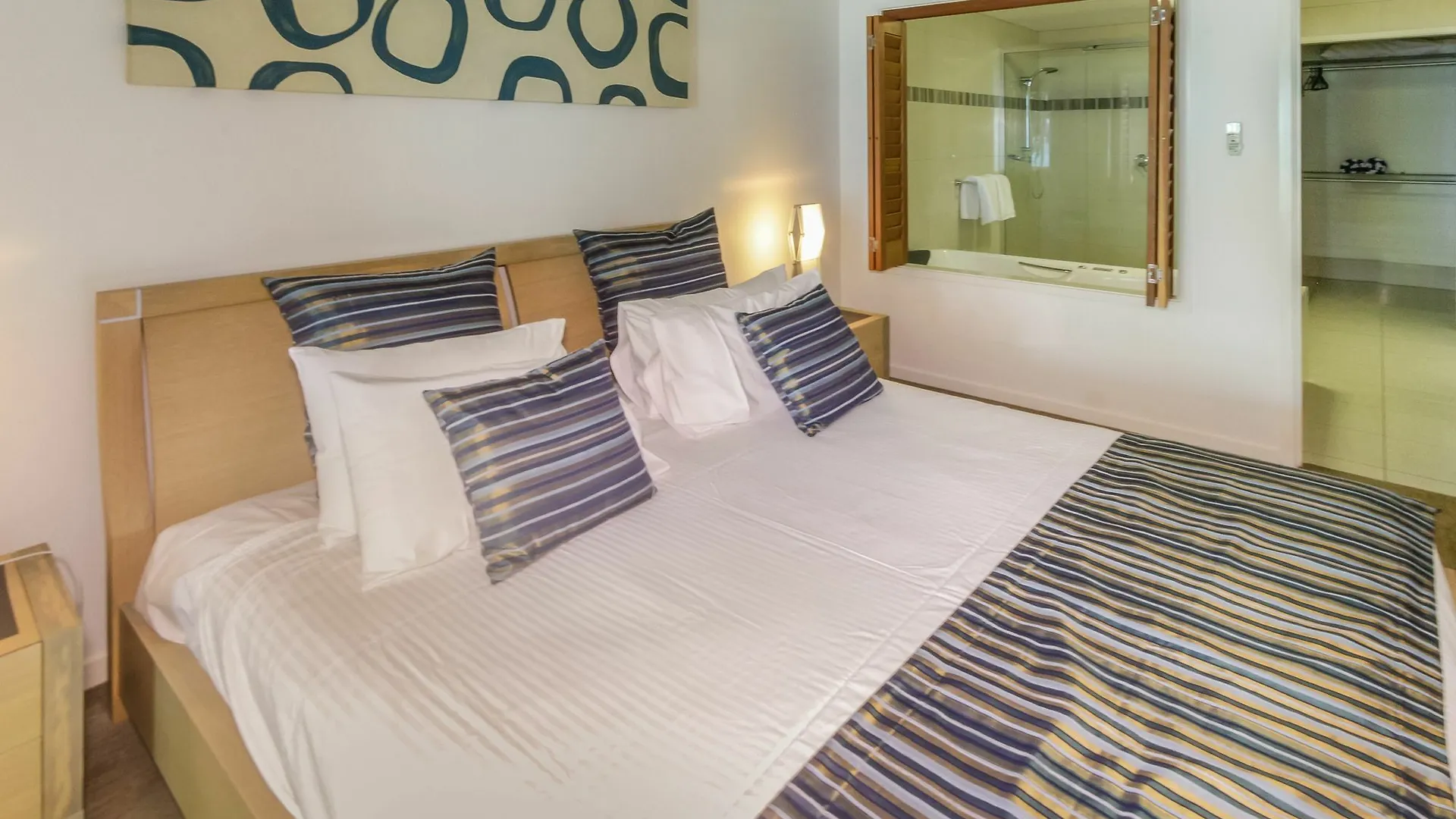 פאלם קוב Island Views Beachfront Apartments 4*, פאלם קוב
