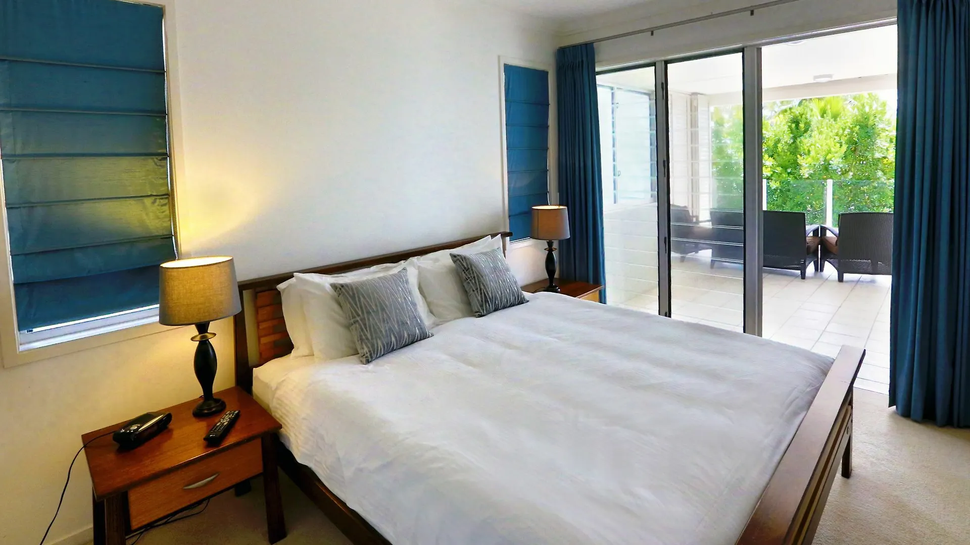פאלם קוב Island Views Beachfront Apartments 4*, פאלם קוב אוסטרליה