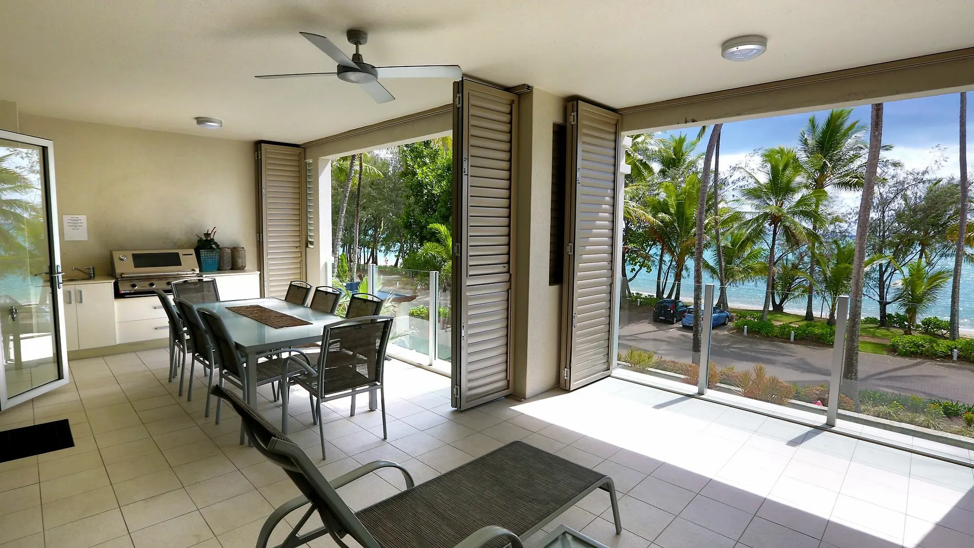 פאלם קוב Island Views Beachfront Apartments פאלם קוב